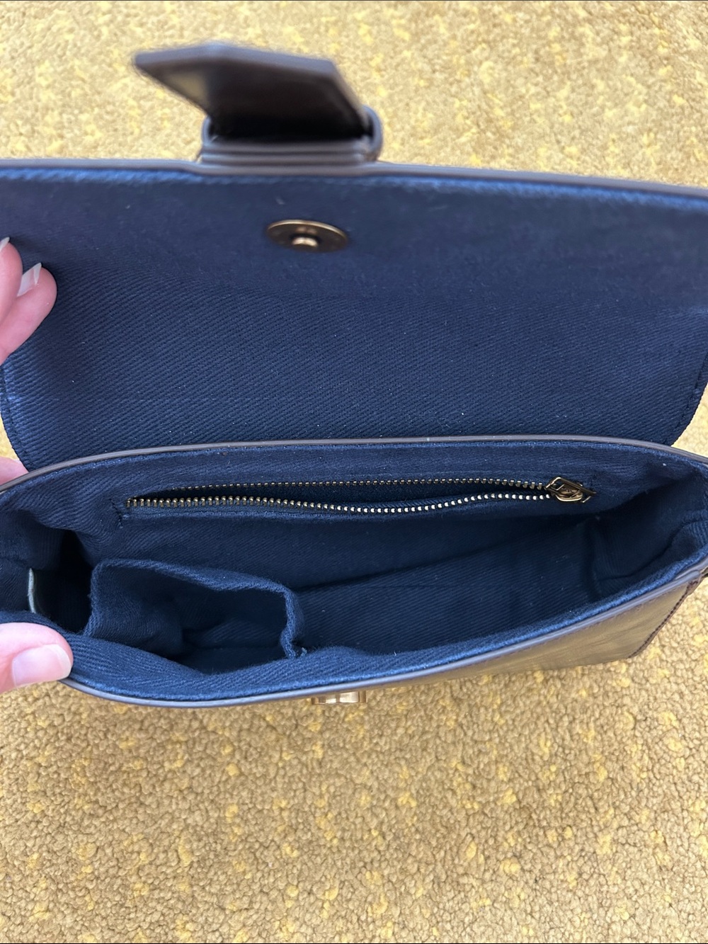 Brandy Melville Dark Brown Shoulder Bag with Buckle - Picture 4 of 4